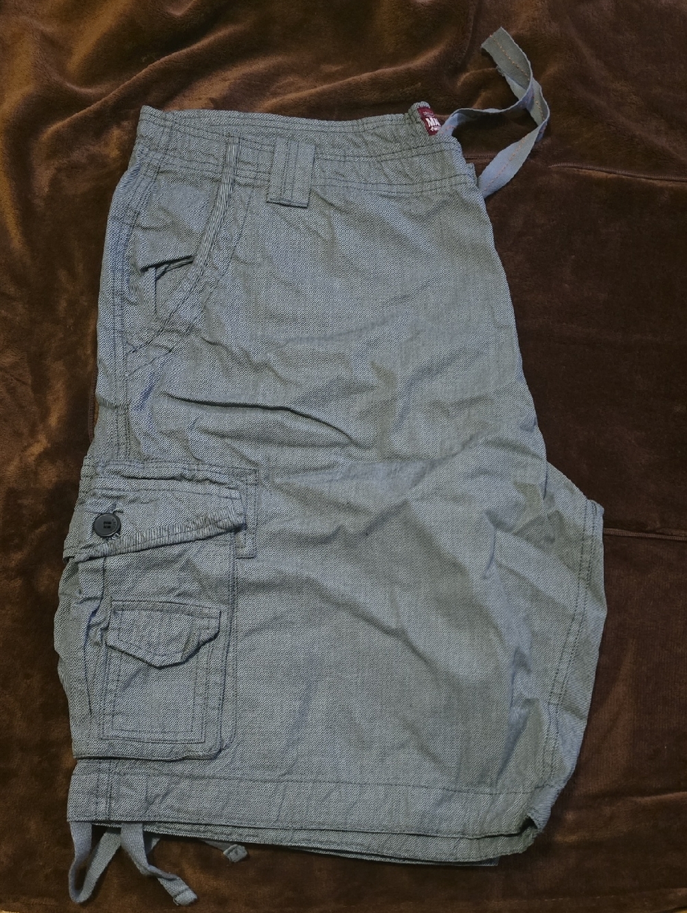 Men's Gray Cargo Shorts - Casual Utility Style
